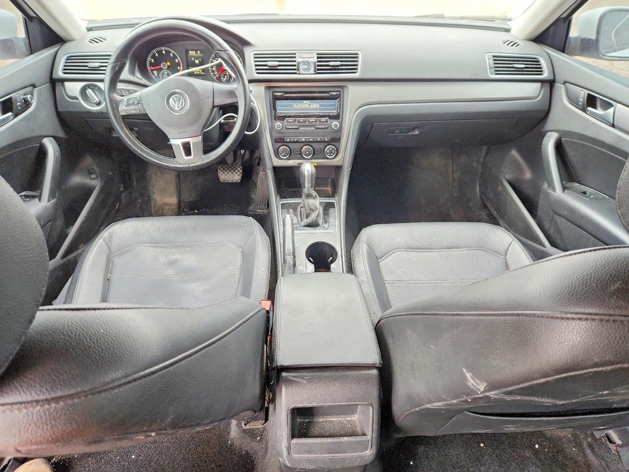 1VWAT7A33FC080279 · 2015 VOLKSWAGEN PASSAT · 8/13