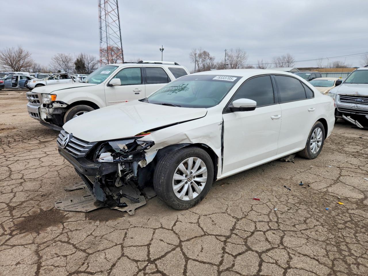 1VWAT7A33FC080279 · 2015 VOLKSWAGEN PASSAT