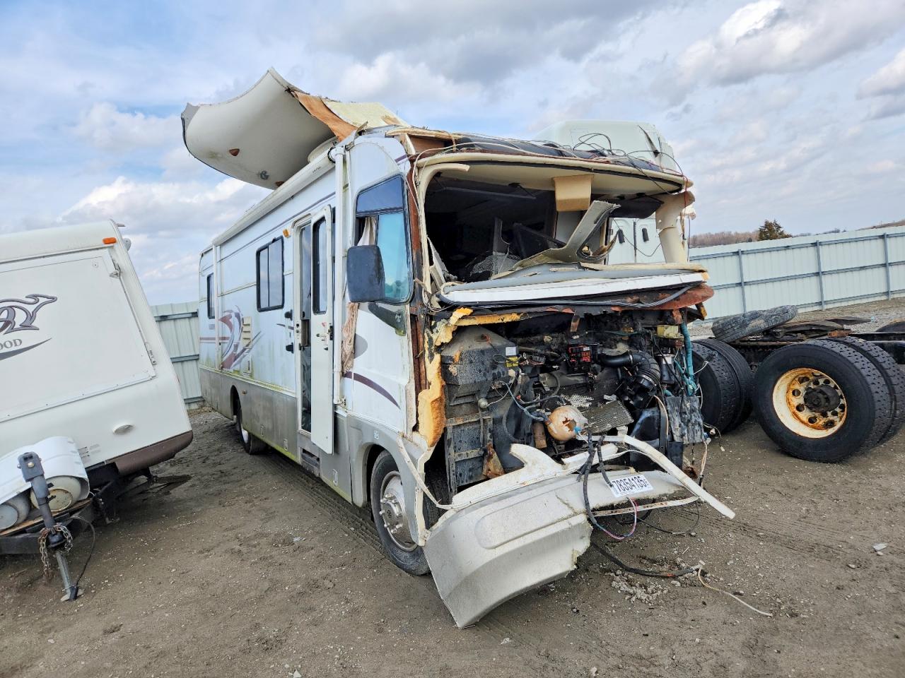 3FCNF53S5XJA12085 · 1999 FORD F550