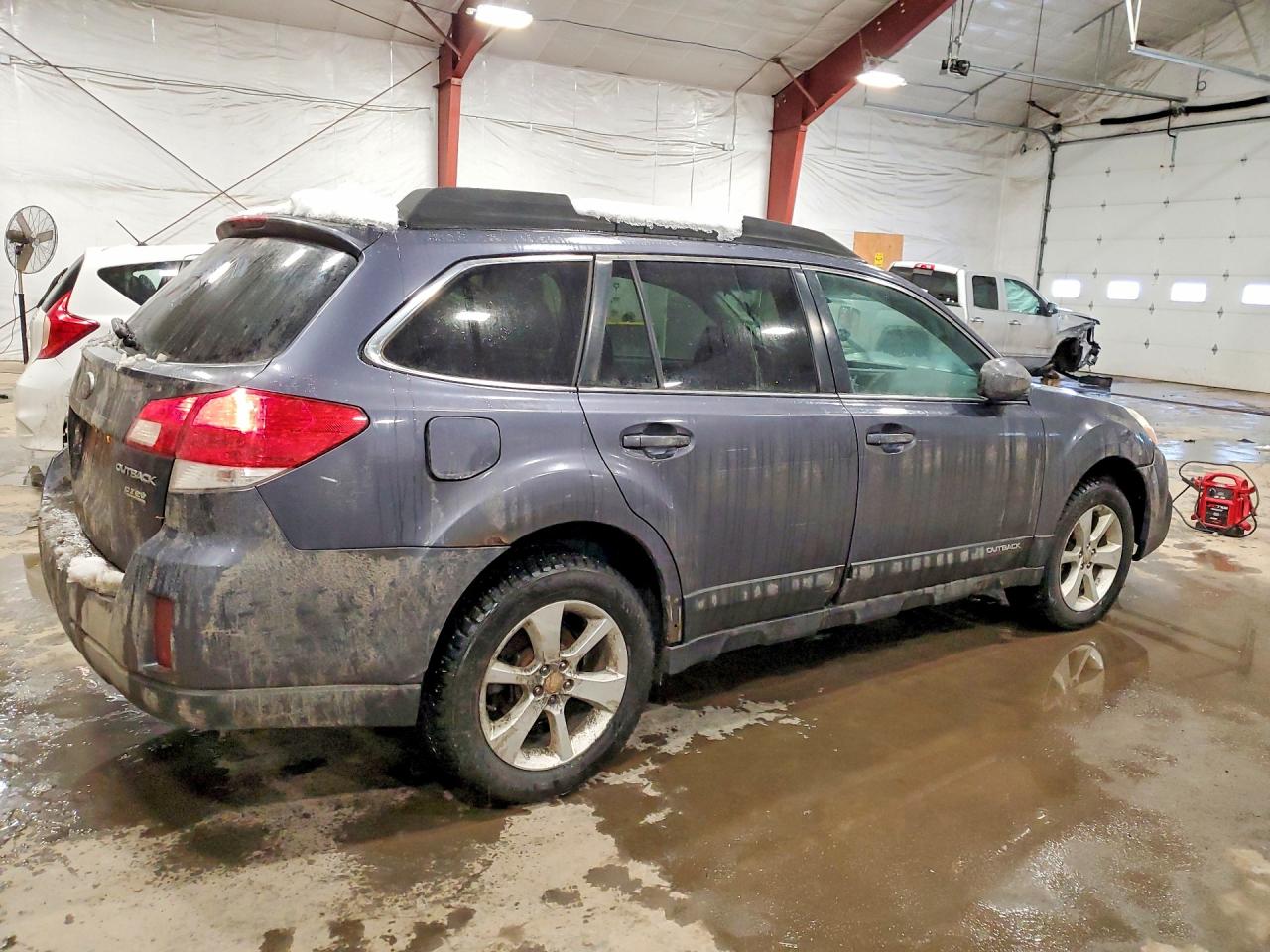 4S4BRBCC1E3207675 · 2014 SUBARU OUTBACK · 3/12