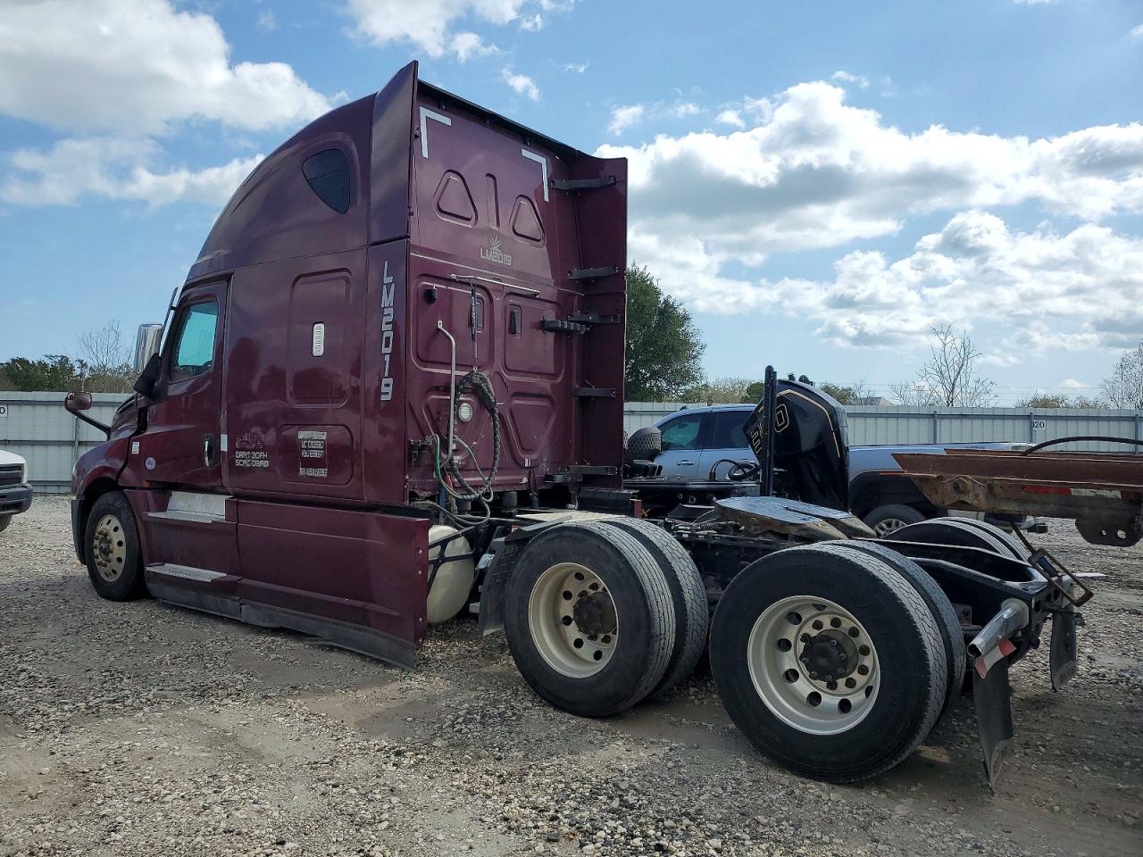 3AKJHHDR2MSMV2263 · 2021 FREIGHTLINER CASCADIA 126 · 3/10