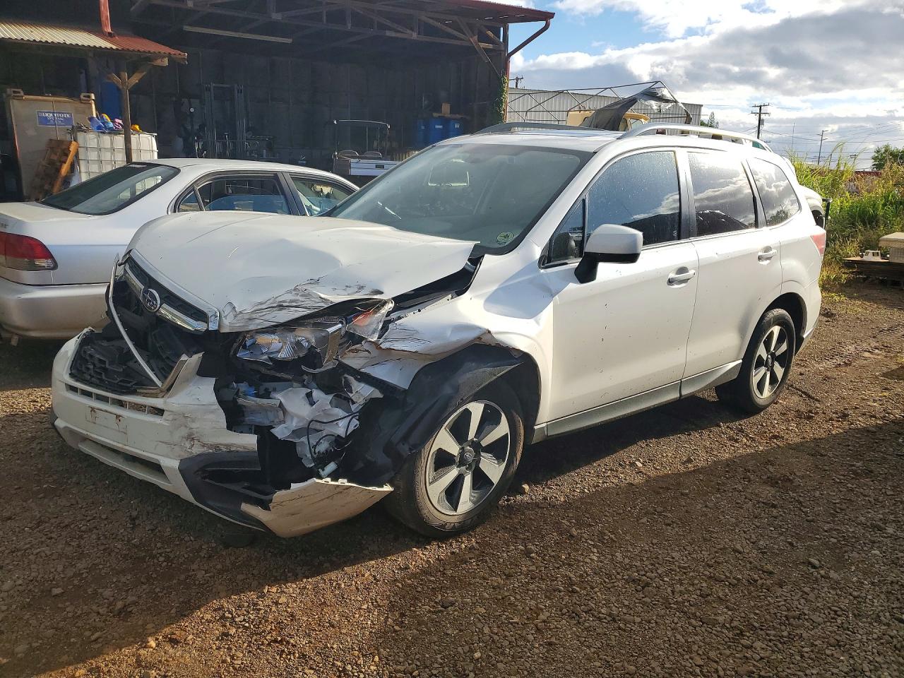 JF2SJAGC3JH441816 · 2018 SUBARU FORESTER