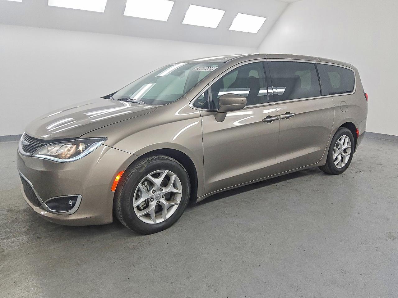2C4RC1FGXJR128634 · 2018 CHRYSLER PACIFICA