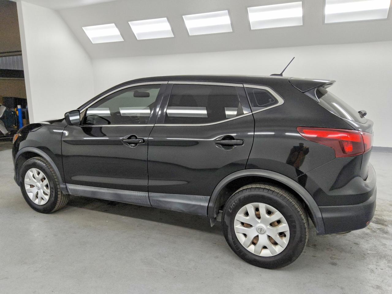 JN1BJ1CP4KW523285 · 2019 NISSAN ROGUE SPORT · 2/14