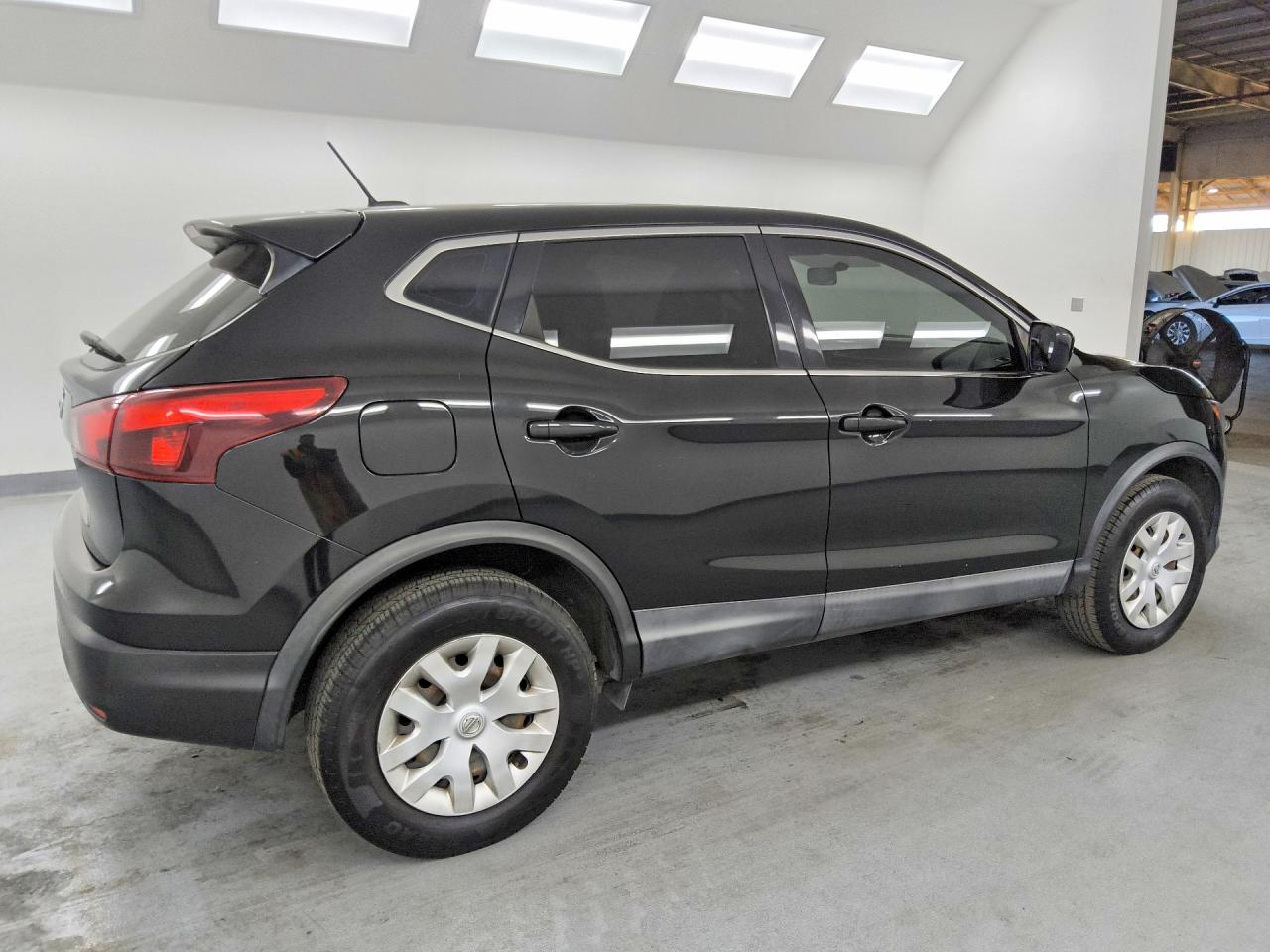 JN1BJ1CP4KW523285 · 2019 NISSAN ROGUE SPORT · 3/14