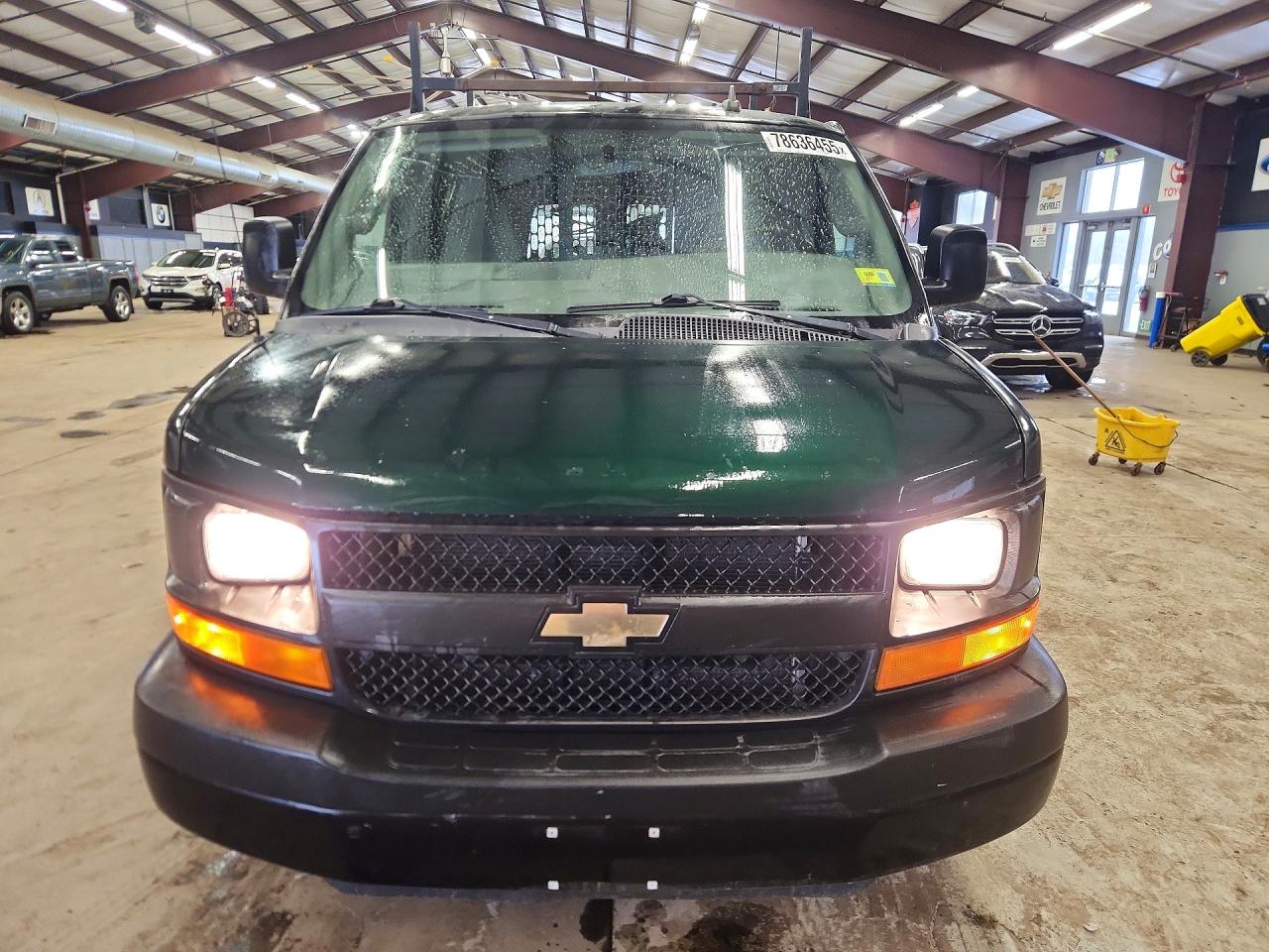 1GCWGAFF5G1230337 · 2016 CHEVROLET EXPRESS G2500 · 5/13