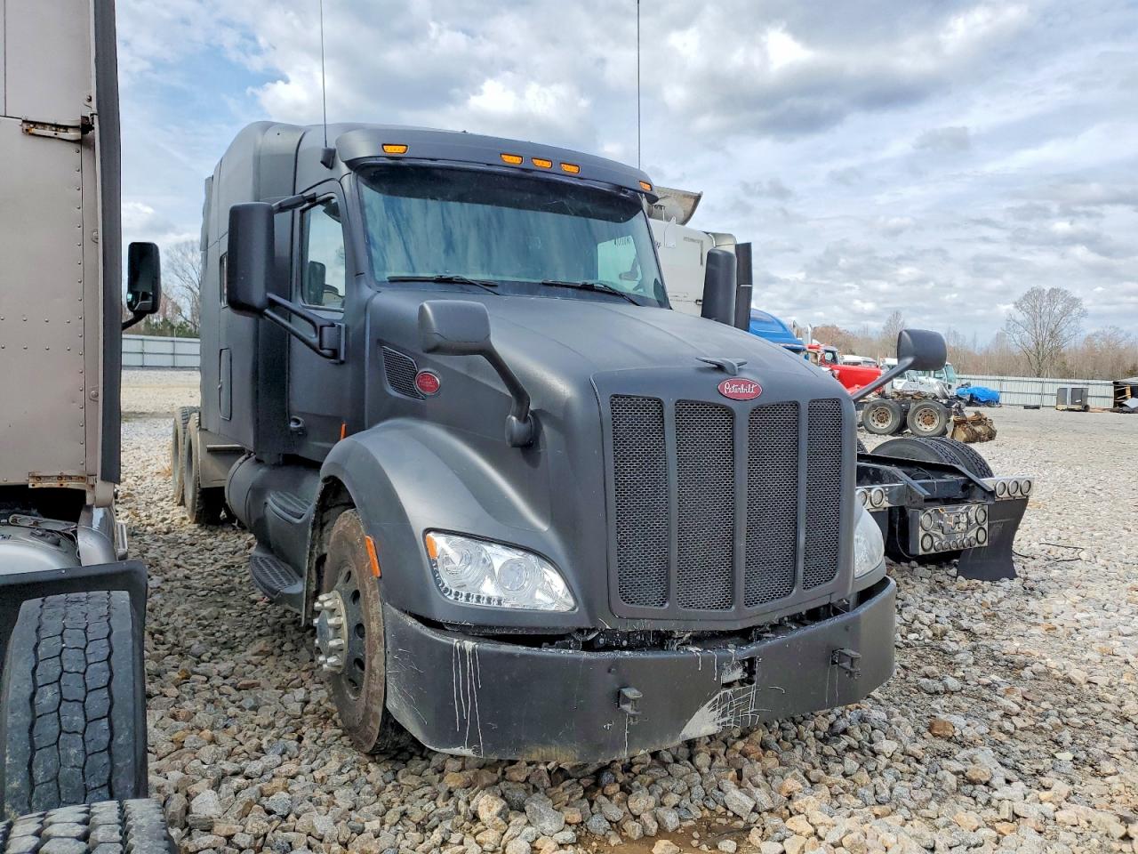 1XPBD49X0GD281223 · 2016 PETERBILT 579