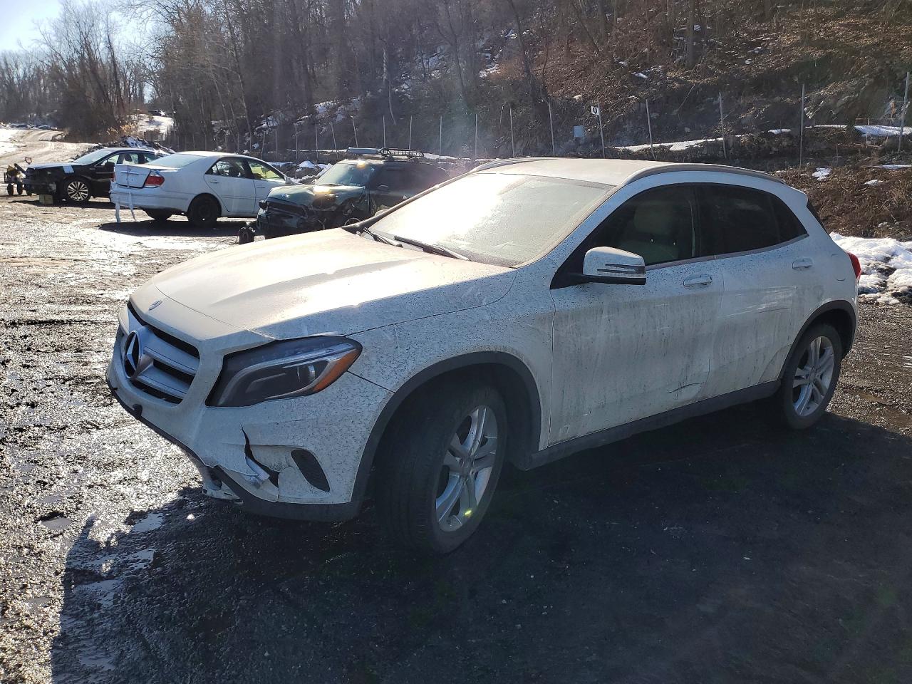 WDCTG4GBXHJ355734 · 2017 MERCEDES-BENZ GLA