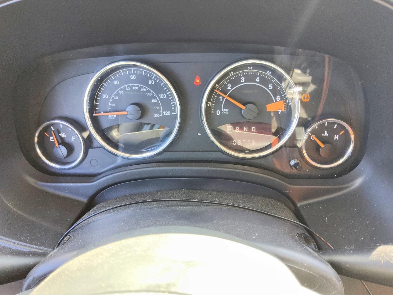 1C4NJDEB0GD617065 · 2016 JEEP COMPASS · 9/13