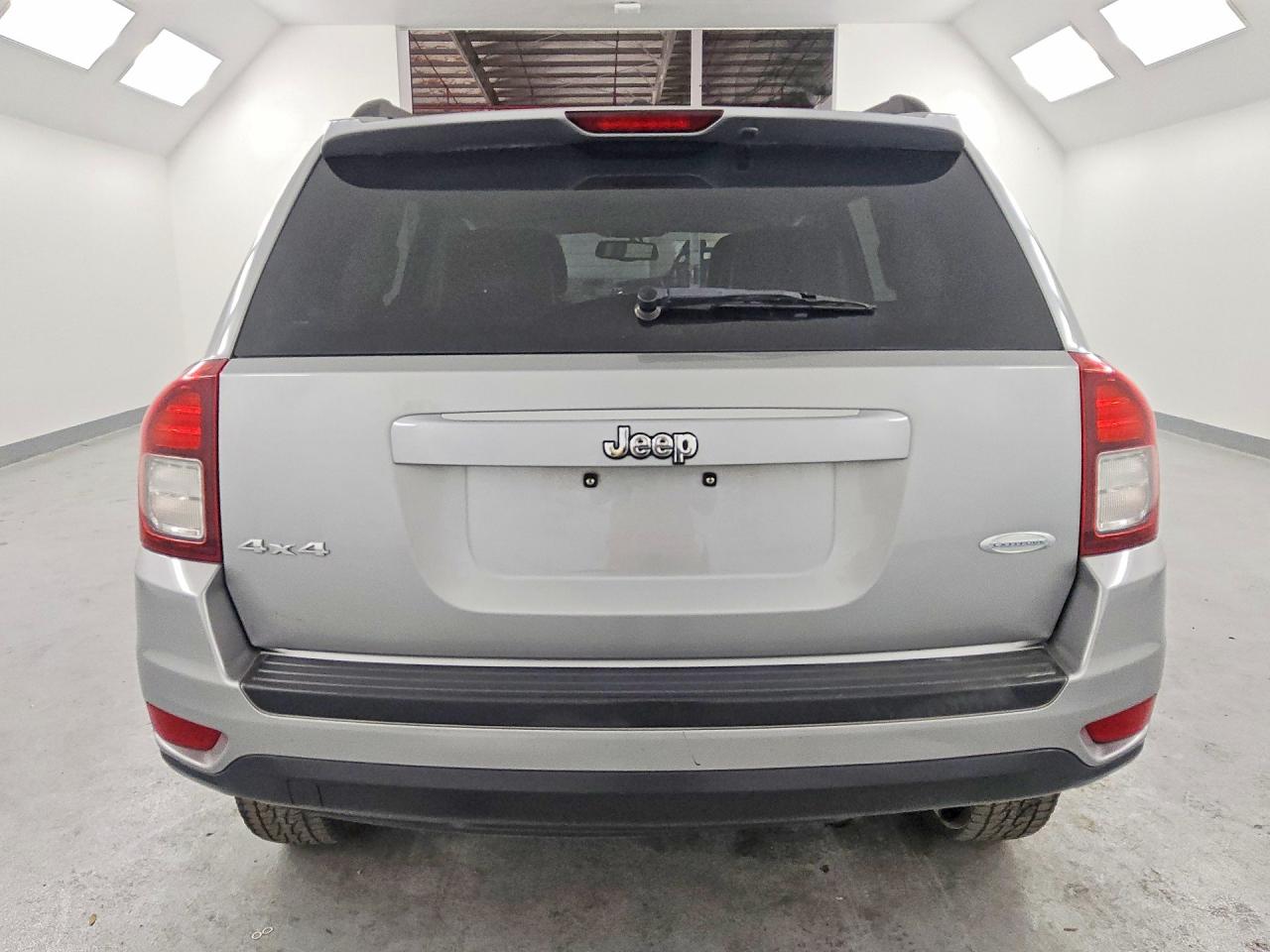 1C4NJDEB0GD617065 · 2016 JEEP COMPASS · 6/13