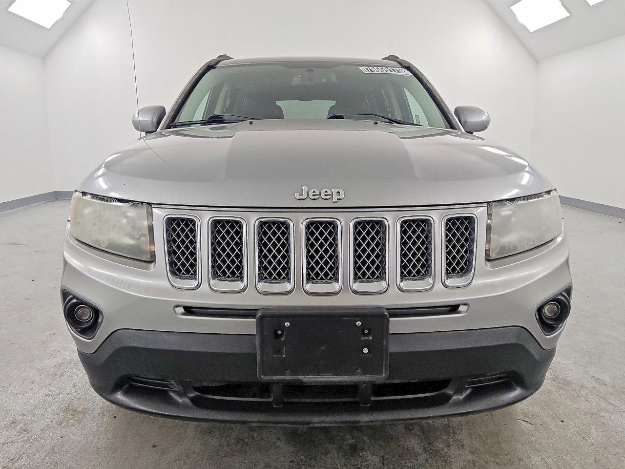 1C4NJDEB0GD617065 · 2016 JEEP COMPASS · 5/13