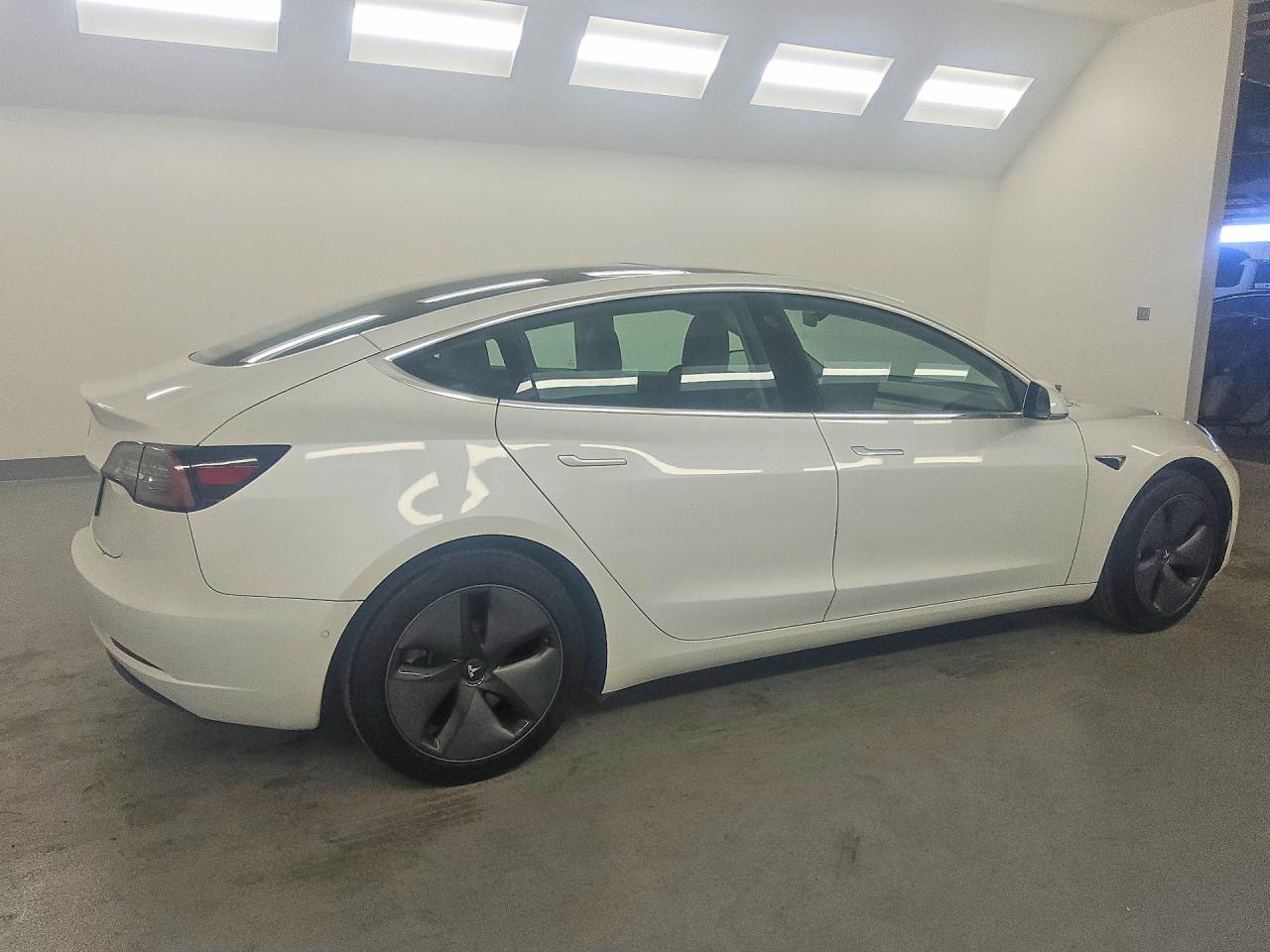 5YJ3E1EA1LF633439 · 2020 TESLA MODEL 3 · 3/12