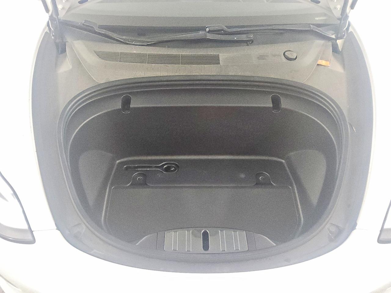 5YJ3E1EA1LF633439 · 2020 TESLA MODEL 3 · 11/12
