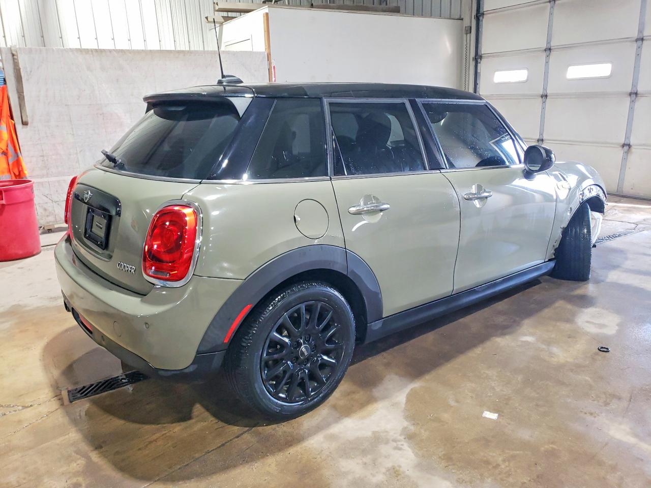 WMWXU1C59K2J01834 · 2019 MINI COOPER · 3/13