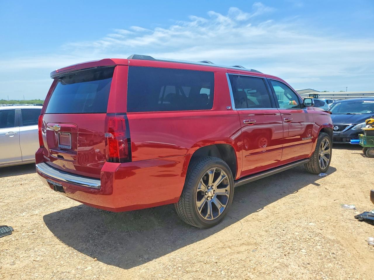 1GNSCKKC0FR210693 · 2015 CHEVROLET SUBURBAN · 3/14