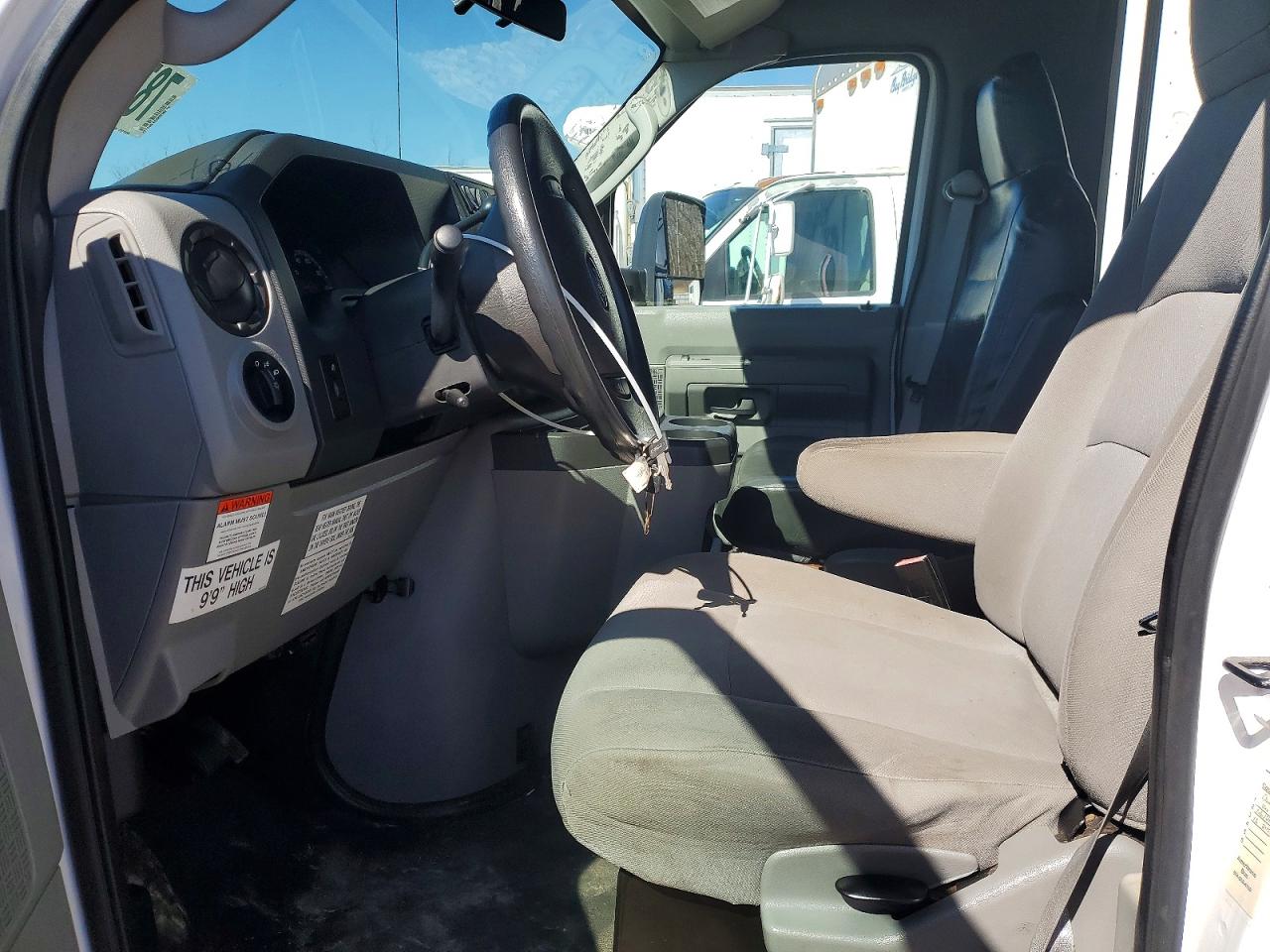 1FDWE3FL0DDB26352 · 2013 FORD ECONOLINE · 5/10