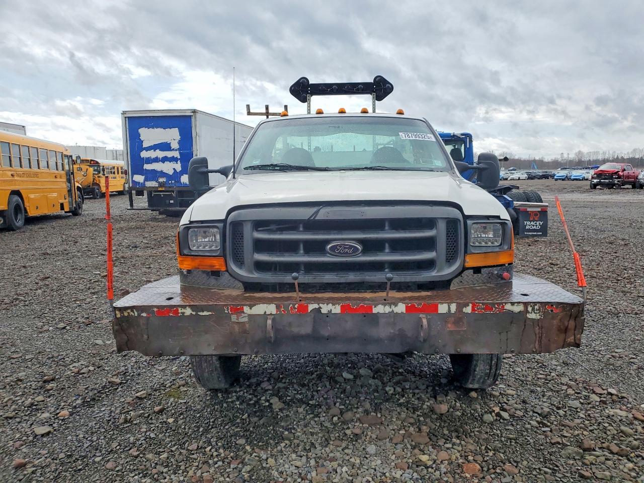 1FDXF46F2YEE39663 · 2000 FORD F450 · 5/13