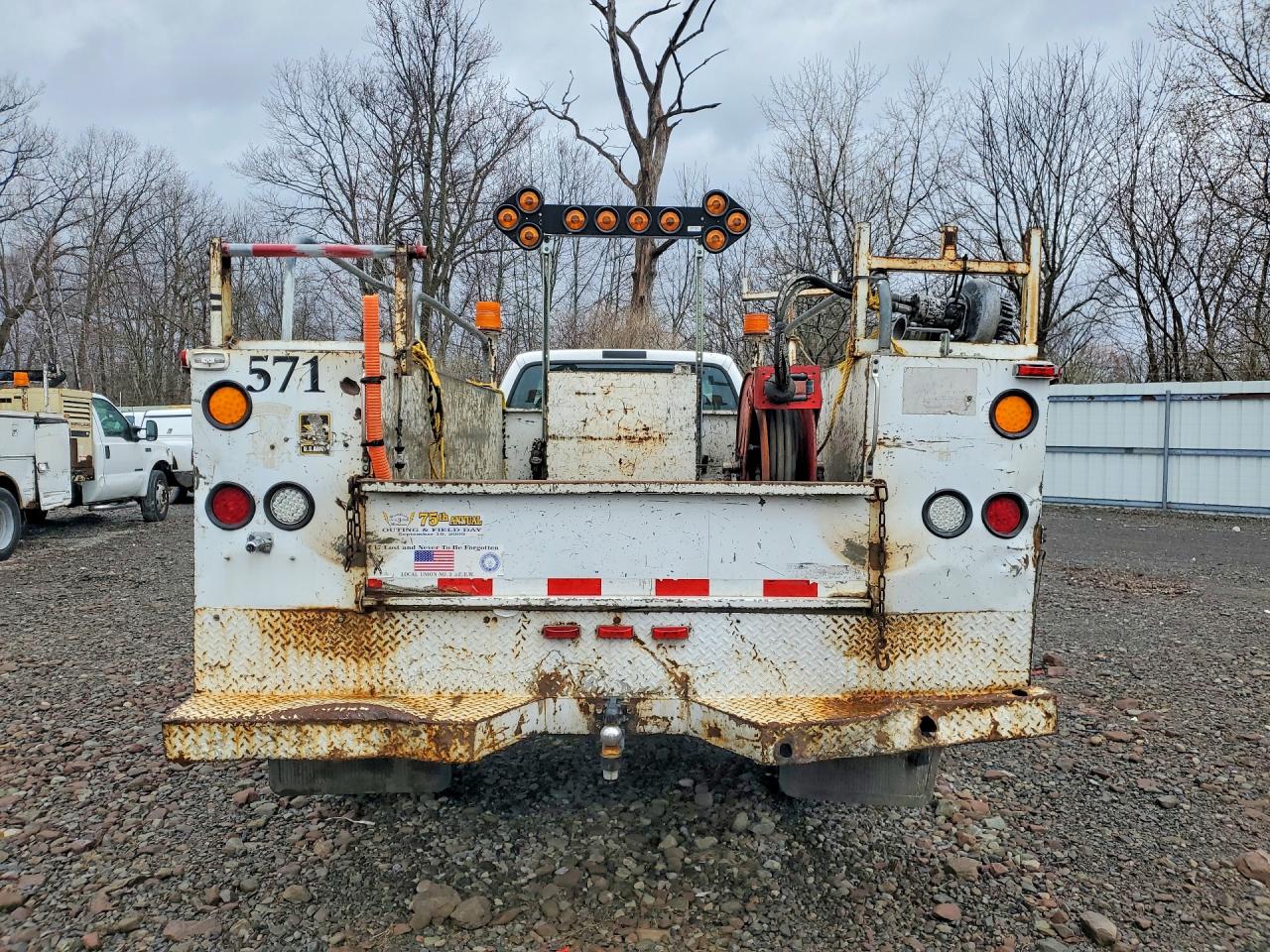 1FDXF46F2YEE39663 · 2000 FORD F450 · 6/13