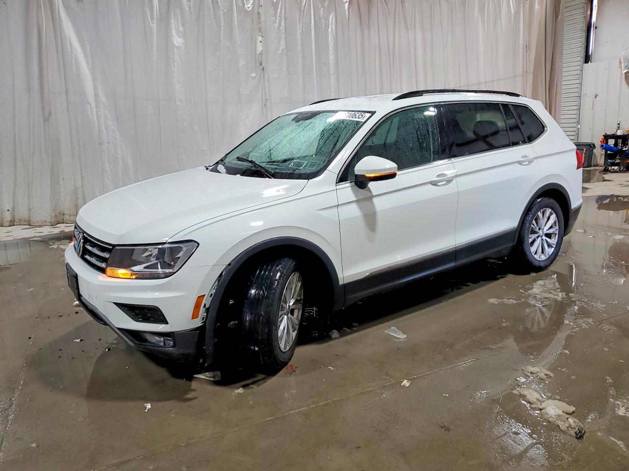 3VV2B7AX6JM003802 · 2018 VOLKSWAGEN TIGUAN