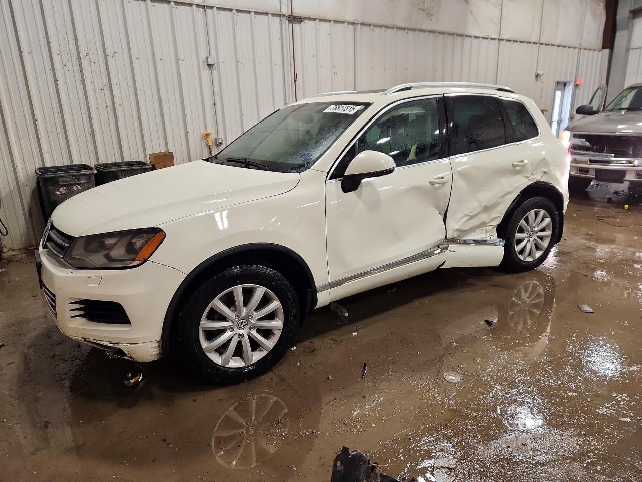 WVGFF9BPXCD000345 · 2012 VOLKSWAGEN TOUAREG