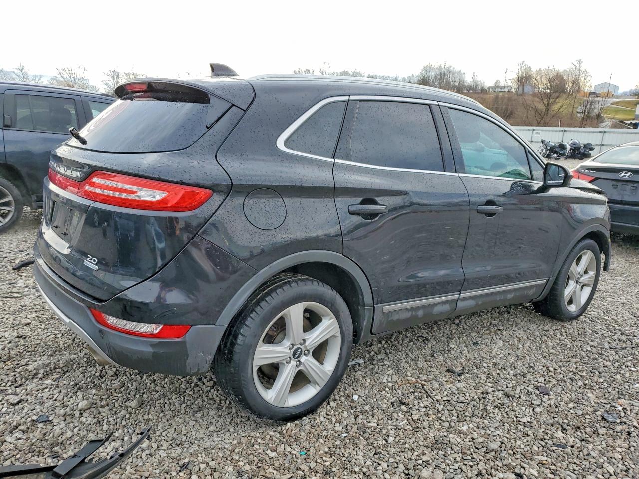 5LMCJ1C95GUJ27252 · 2016 LINCOLN MKC · 3/14