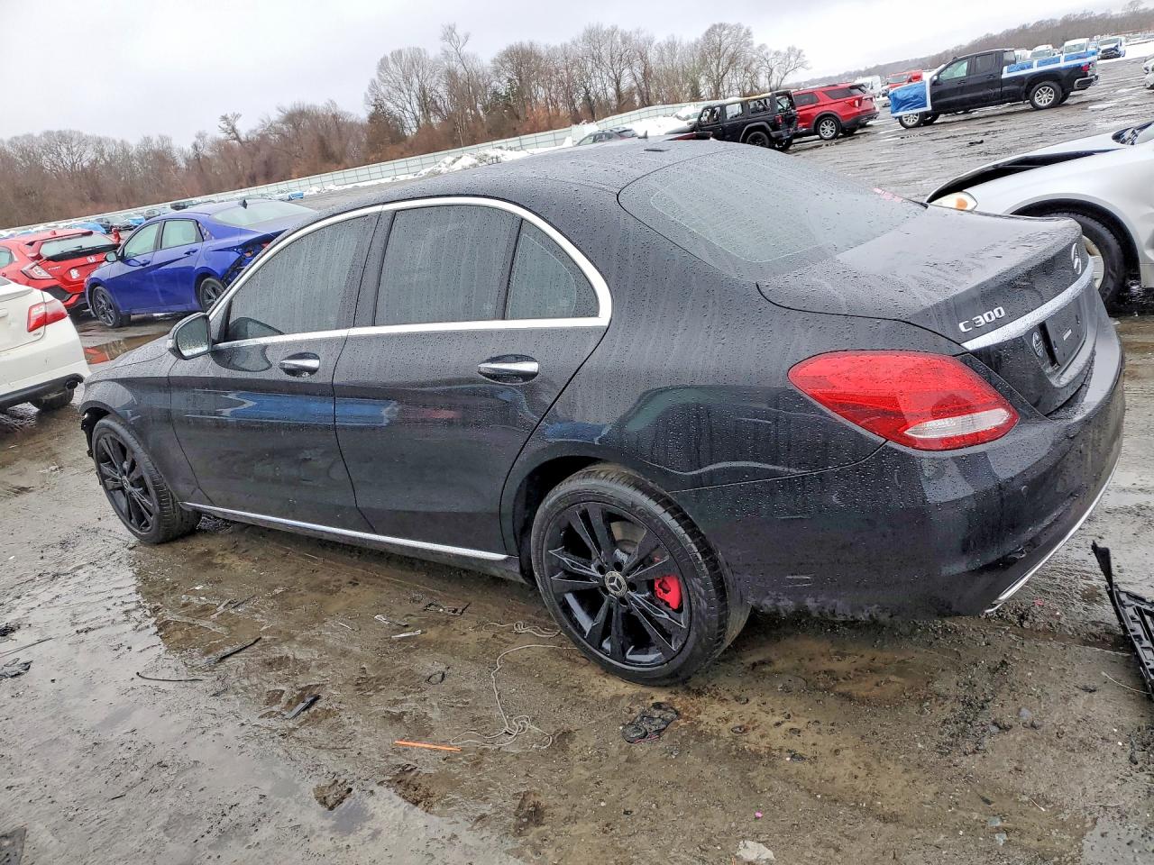 55SWF4KB3JU279251 · 2018 MERCEDES-BENZ C · 2/13