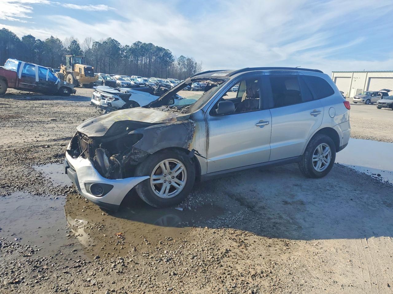 5XYZG3AB0BG002493 · 2011 HYUNDAI SANTA FE