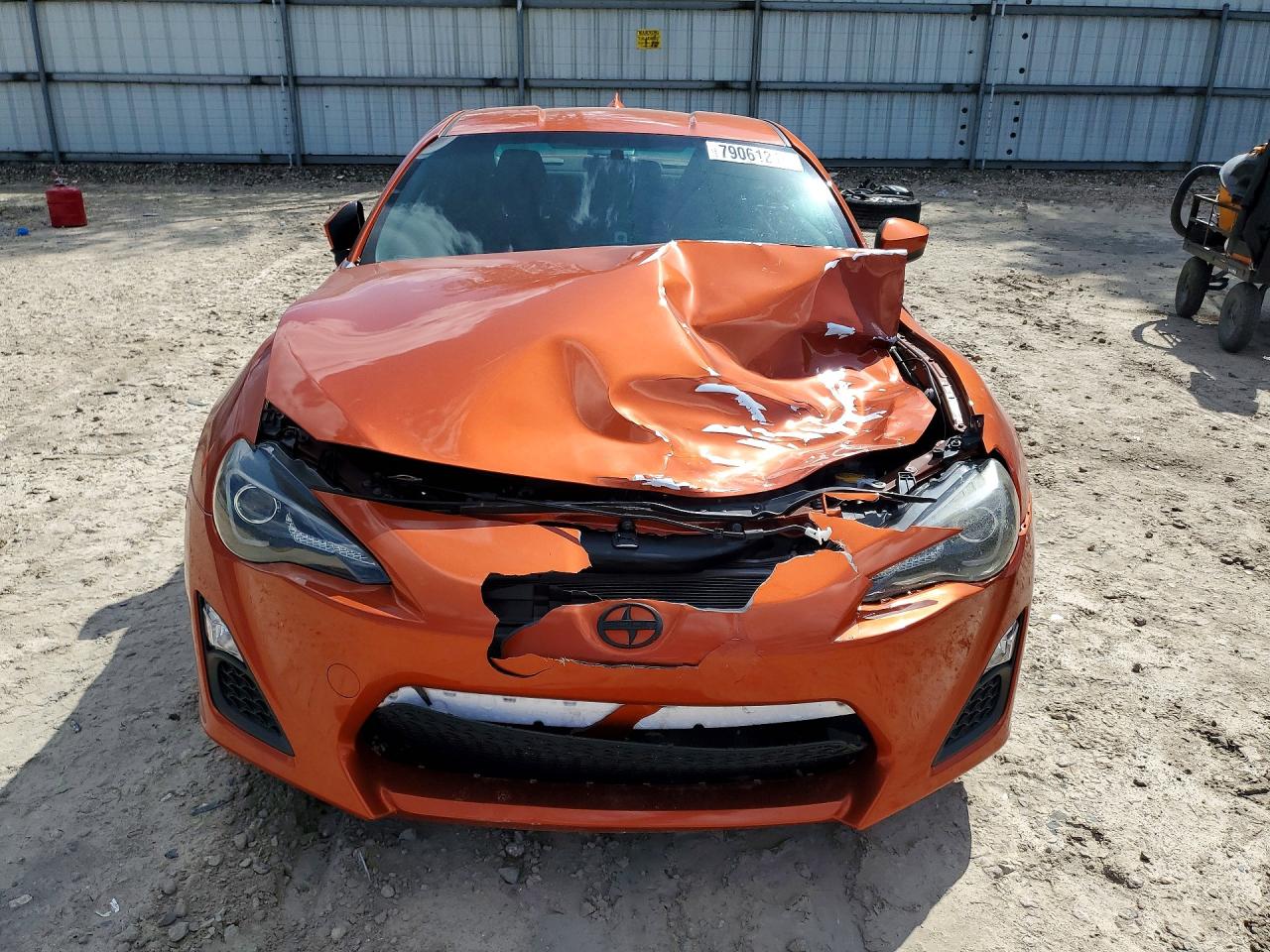 JF1ZNAA13E9705387 · 2014 SCION FR-S · 5/12