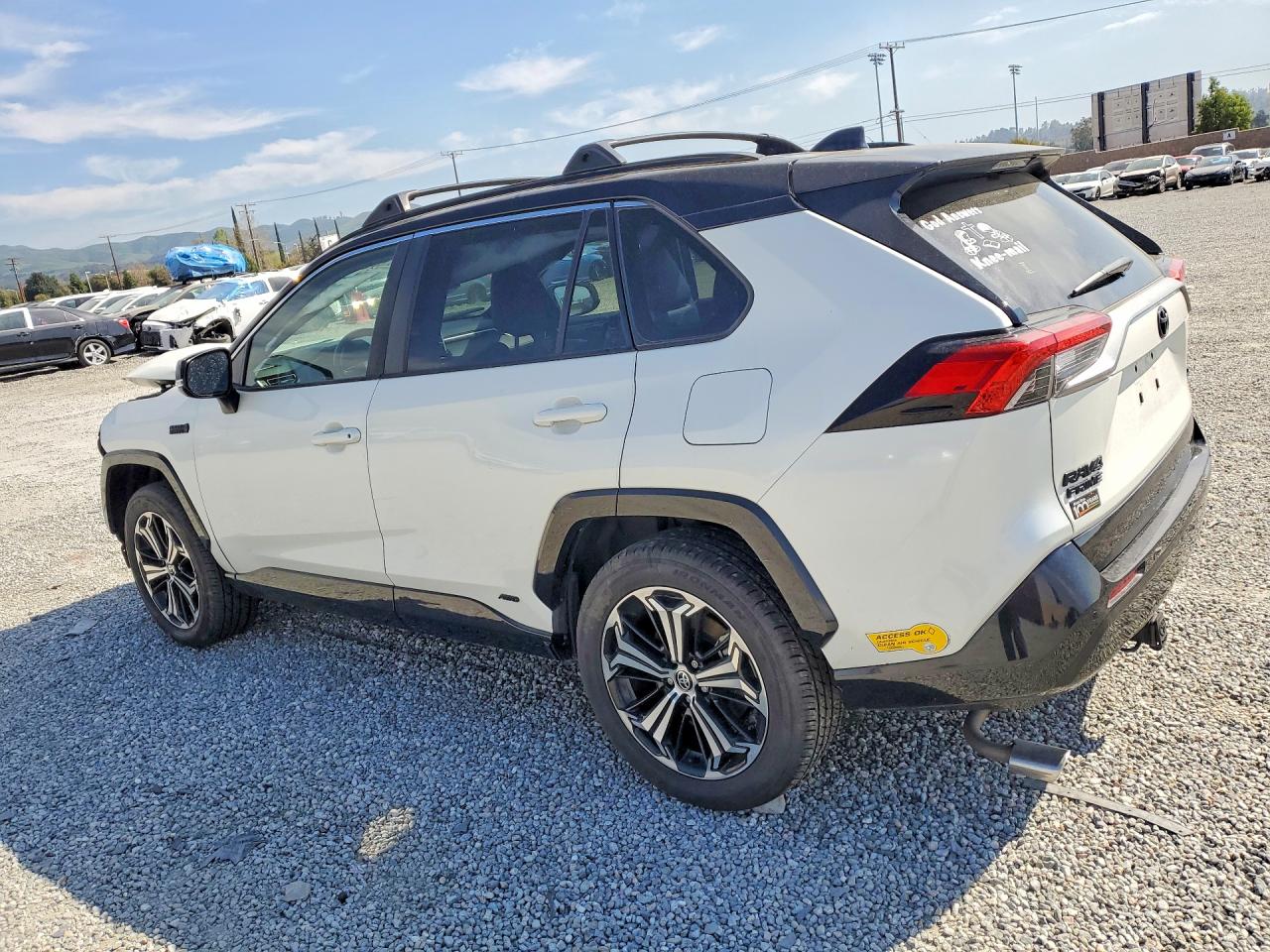 JTMFB3FV4MD065358 · 2021 TOYOTA RAV4 PRIME · 2/13