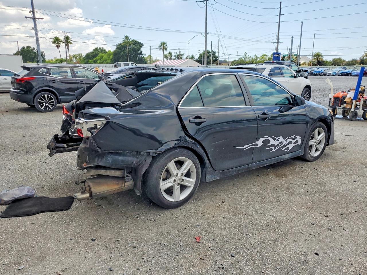 4T1BF1FK9CU191979 · 2012 TOYOTA CAMRY · 3/12