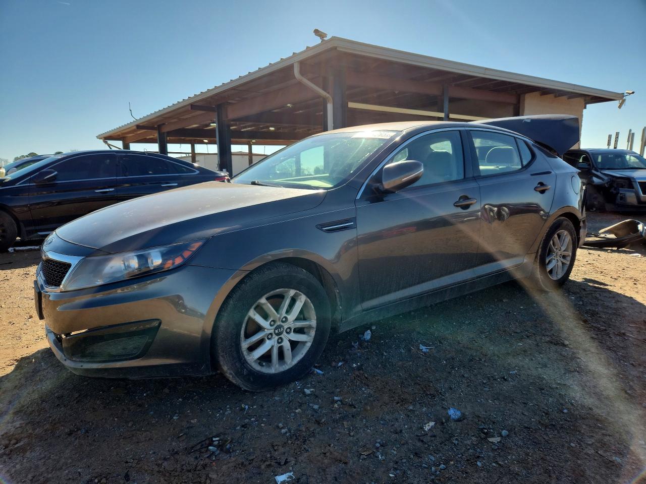 KNAGM4A74B5063112 · 2011 KIA OPTIMA