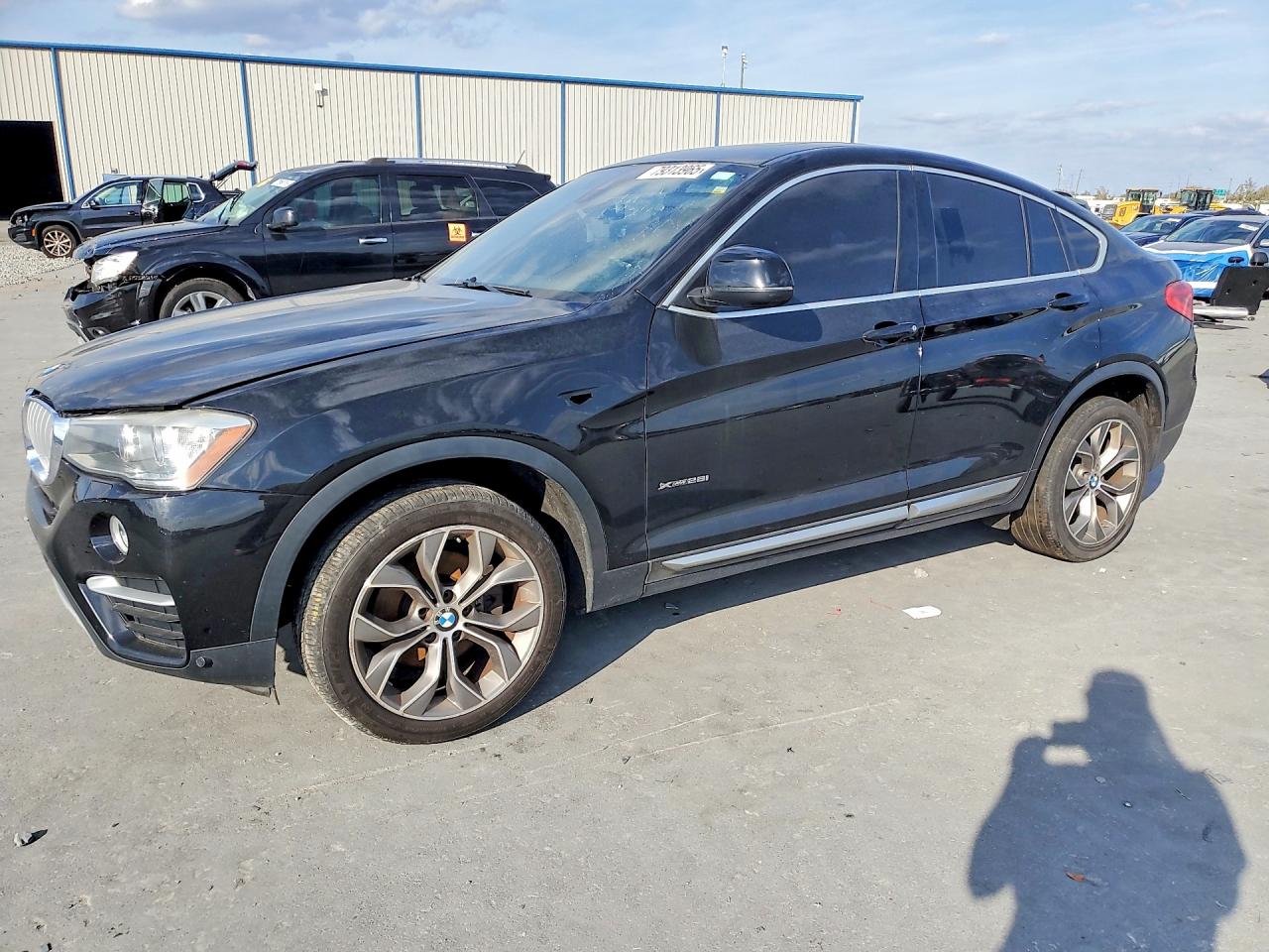 5UXXW3C5XJ0T82883 · 2018 BMW X4