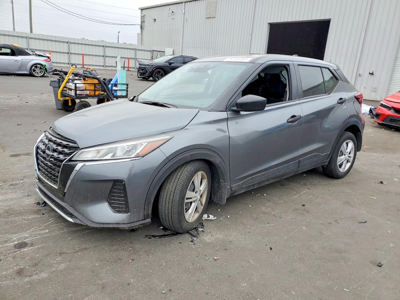 3N1CP5BVXRL477388 · 2024 NISSAN KICKS