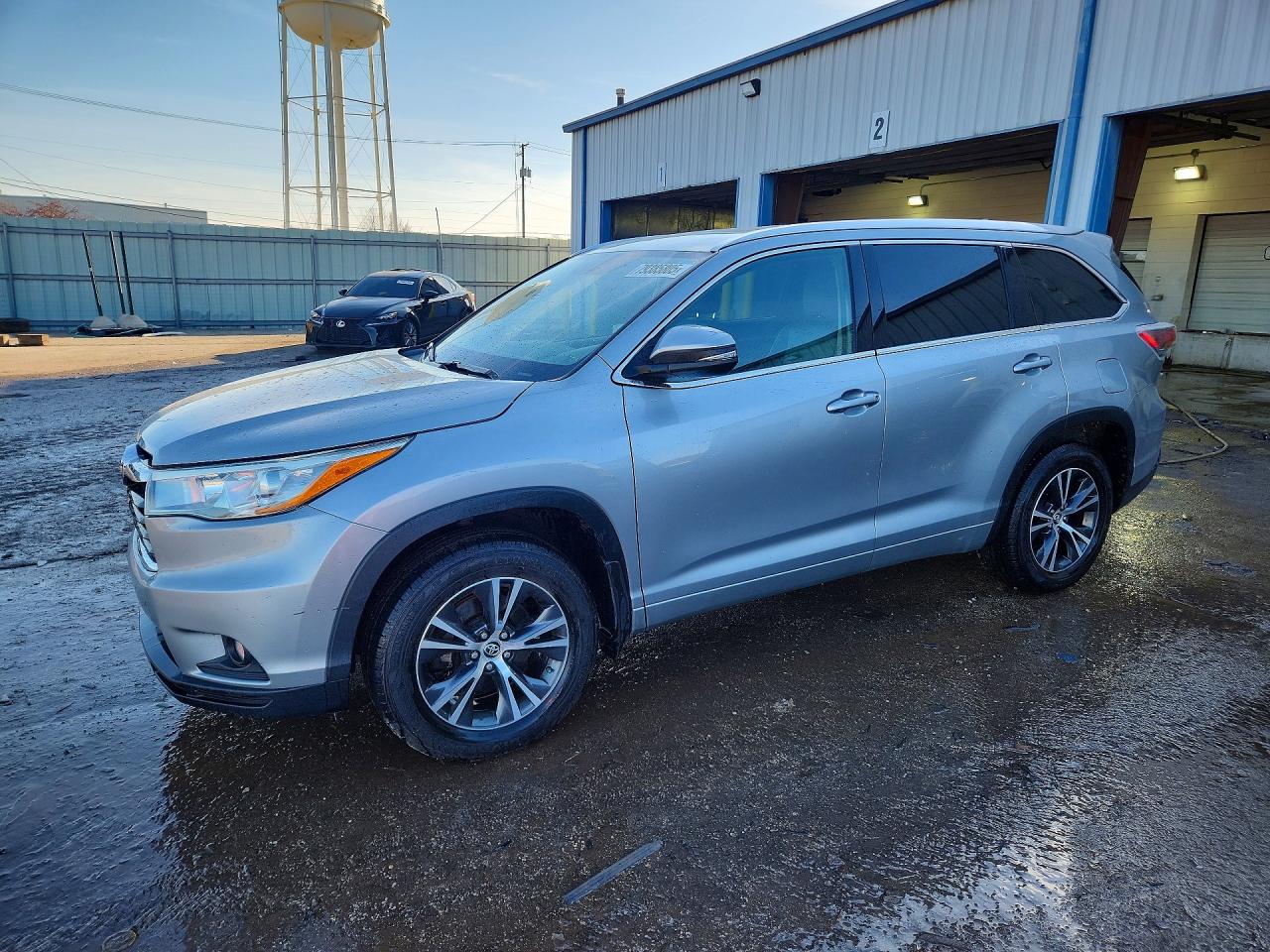 5TDJKRFH8GS255759 · 2016 TOYOTA HIGHLANDER
