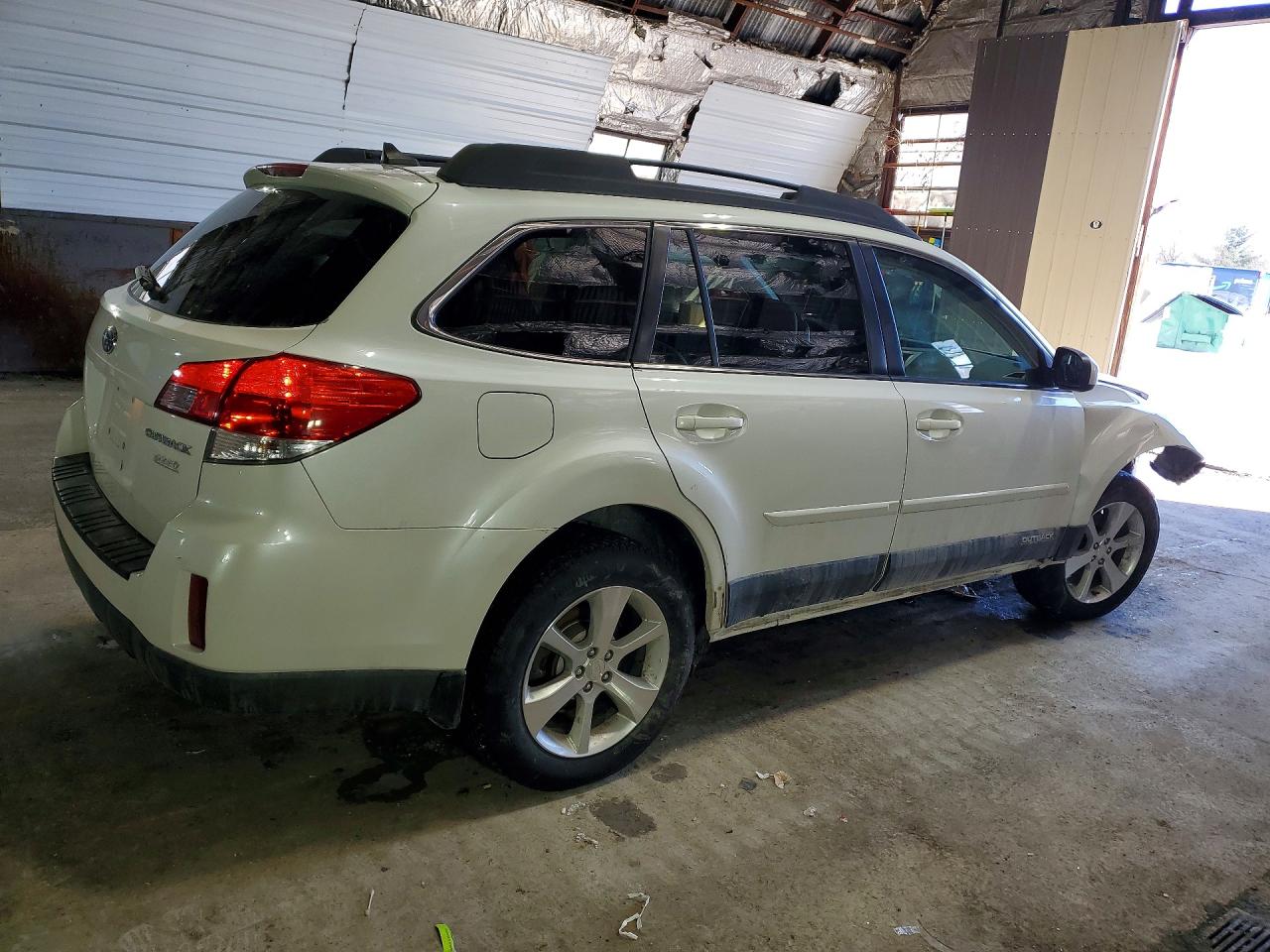 4S4BRBKC9D3268093 · 2013 SUBARU OUTBACK · 3/12