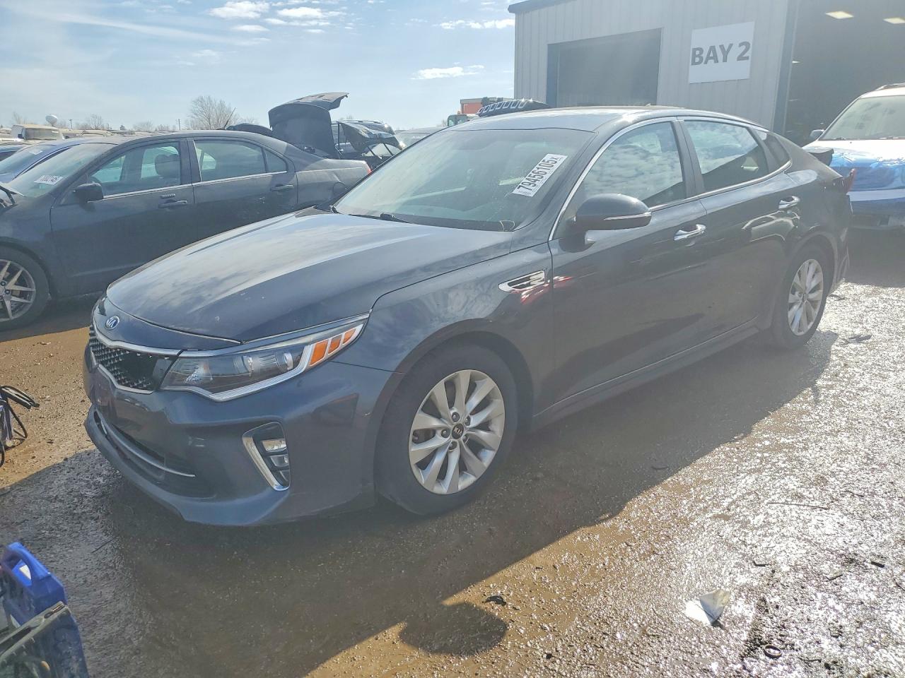 5XXGT4L38JG206105 · 2018 KIA OPTIMA