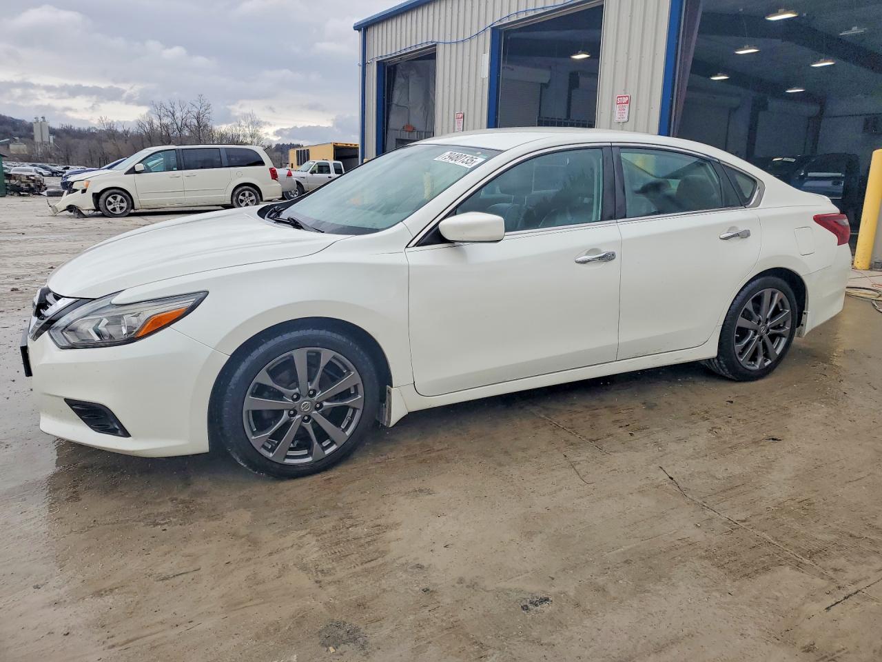 1N4AL3AP7JC298285 · 2018 NISSAN ALTIMA