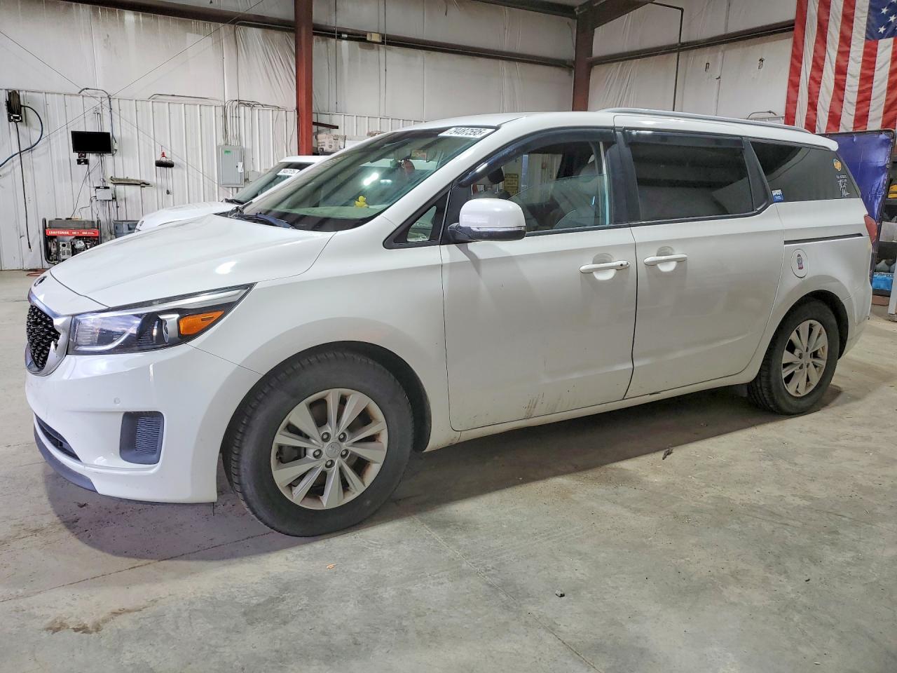 KNDMB5C16H6250753 · 2017 KIA SEDONA