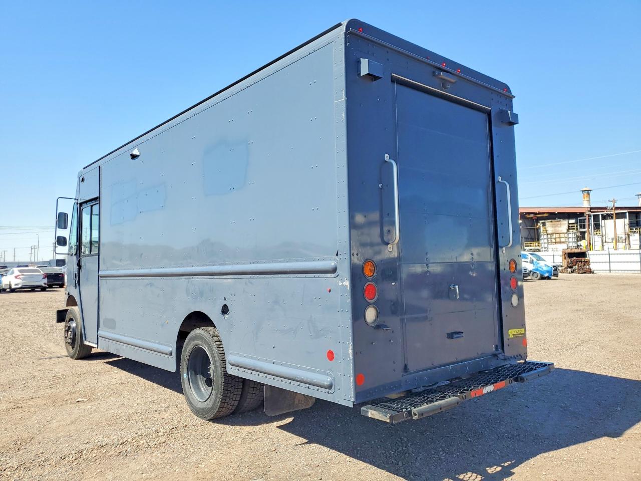 4UZAC2EA8LCMK2959 · 2020 FREIGHTLINER CHASSIS · 2/13