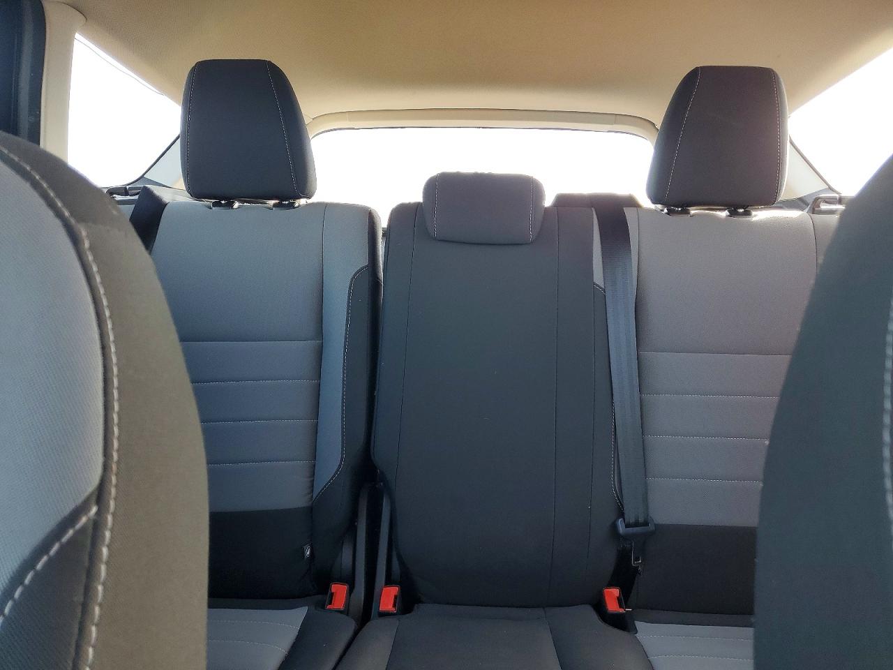 1FMCU0F77KUB26952 · 2019 FORD ESCAPE · 10/13