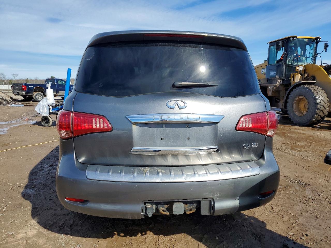 JN8AZ2NE7H9156655 · 2017 INFINITI QX80 · 6/13