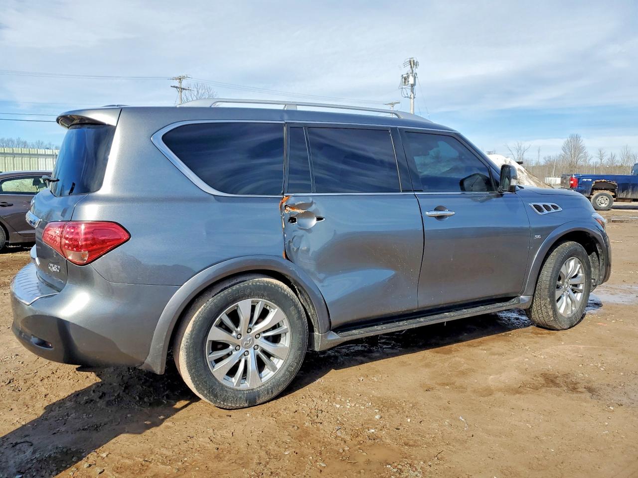 JN8AZ2NE7H9156655 · 2017 INFINITI QX80 · 3/13