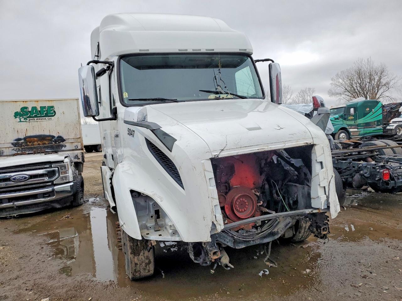 4V4NC9TH8KN217826 · 2019 VOLVO VNL