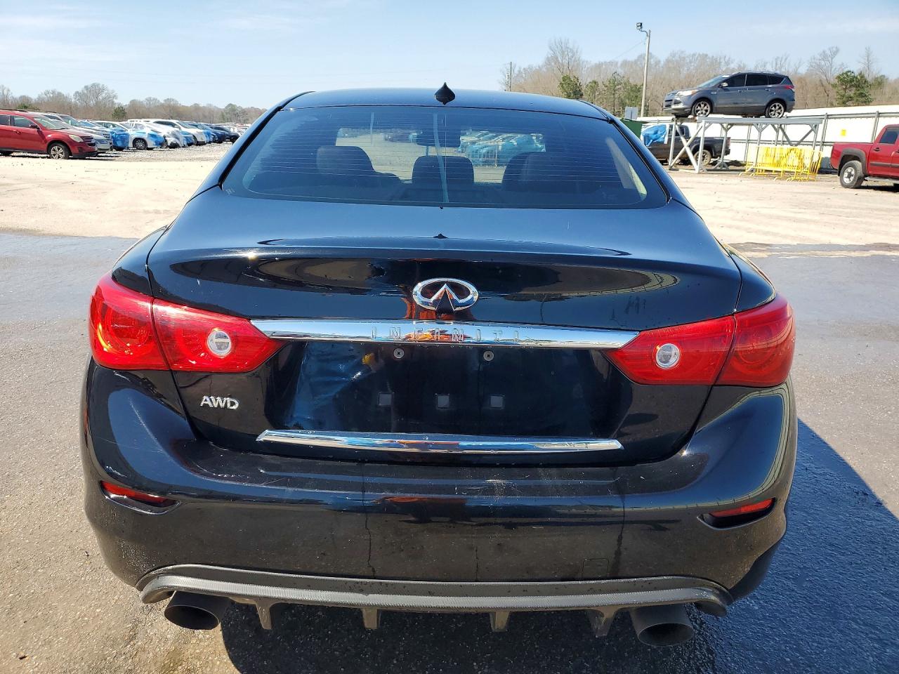 JN1BV7AR2FM410822 · 2015 INFINITI Q50 · 6/12