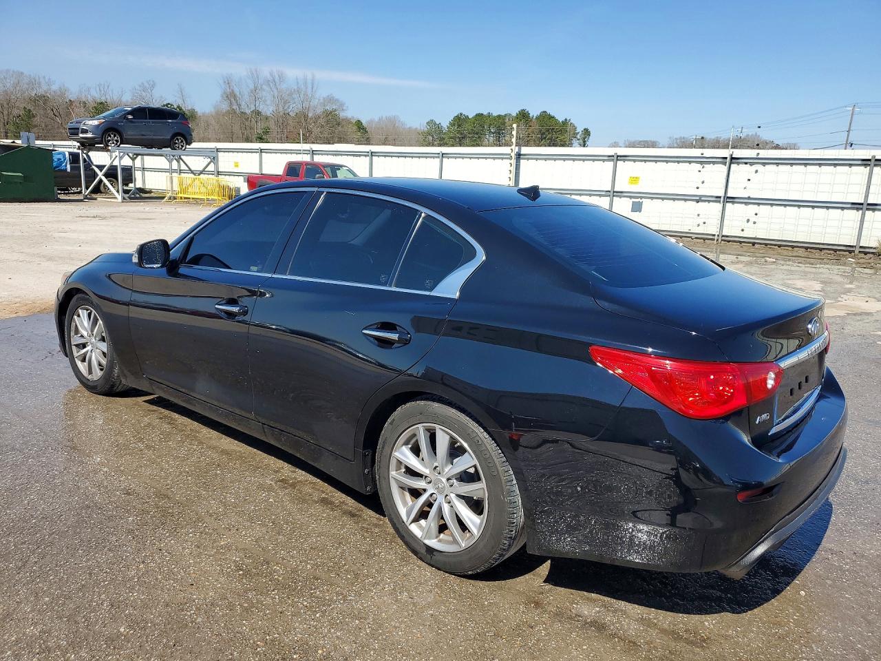 JN1BV7AR2FM410822 · 2015 INFINITI Q50 · 2/12