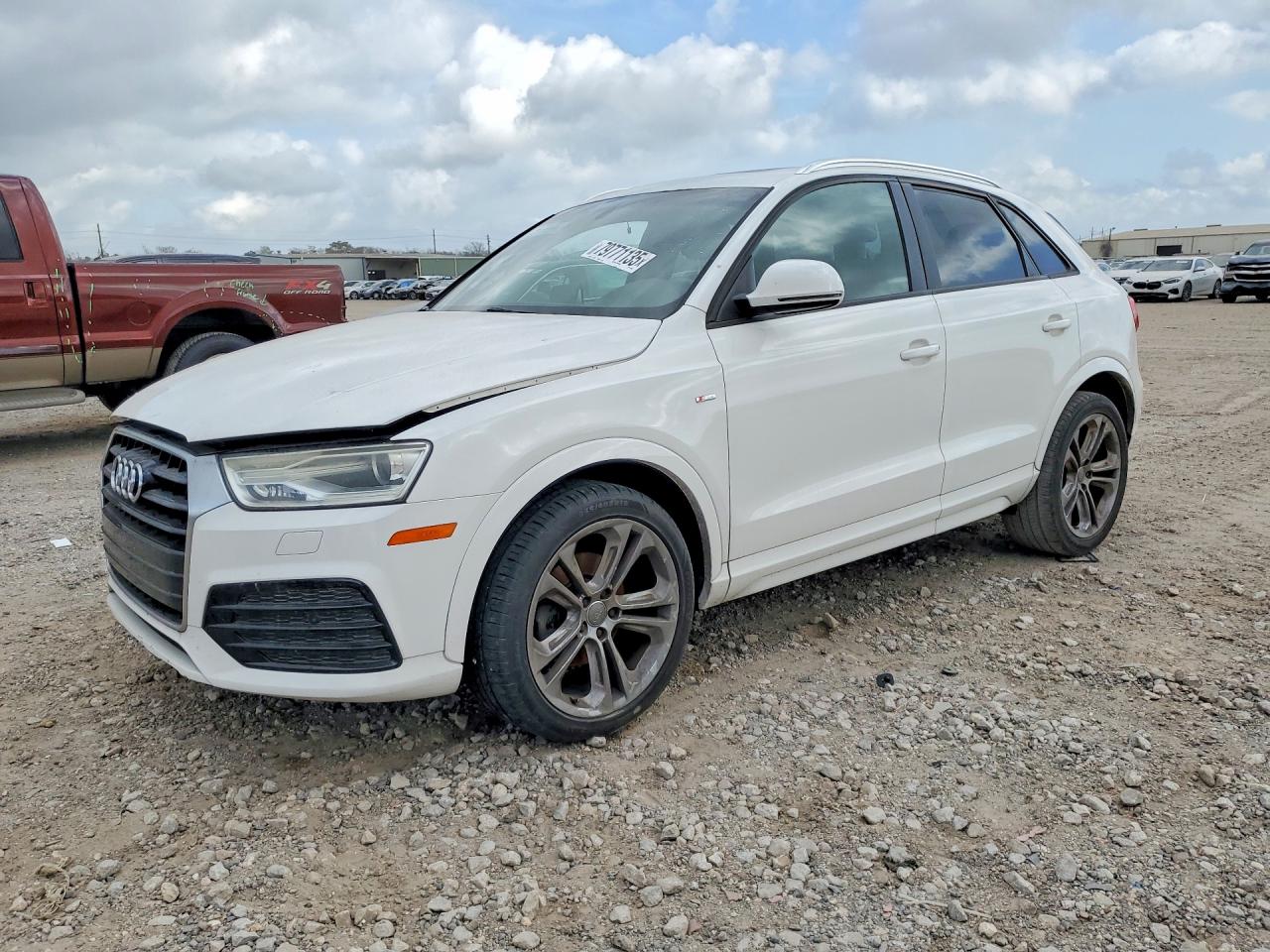 WA1BCCFS1JR013292 · 2018 AUDI Q3