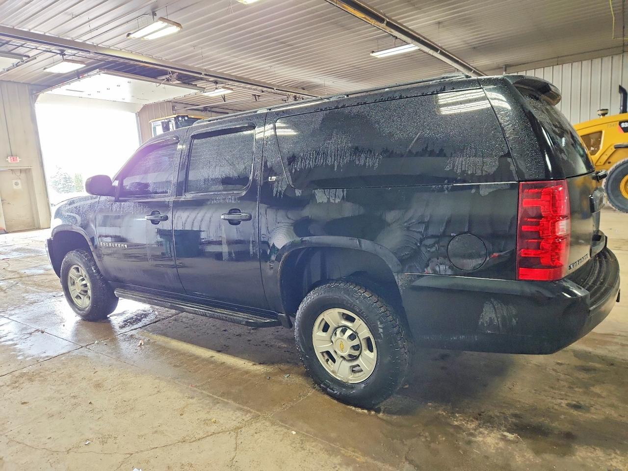 1GNGK46K89R231558 · 2009 CHEVROLET SUBURBAN · 2/13