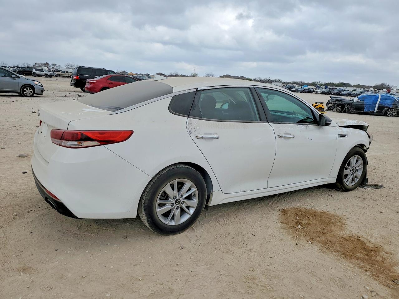 KNAGT4L34G5103242 · 2016 KIA OPTIMA · 3/13