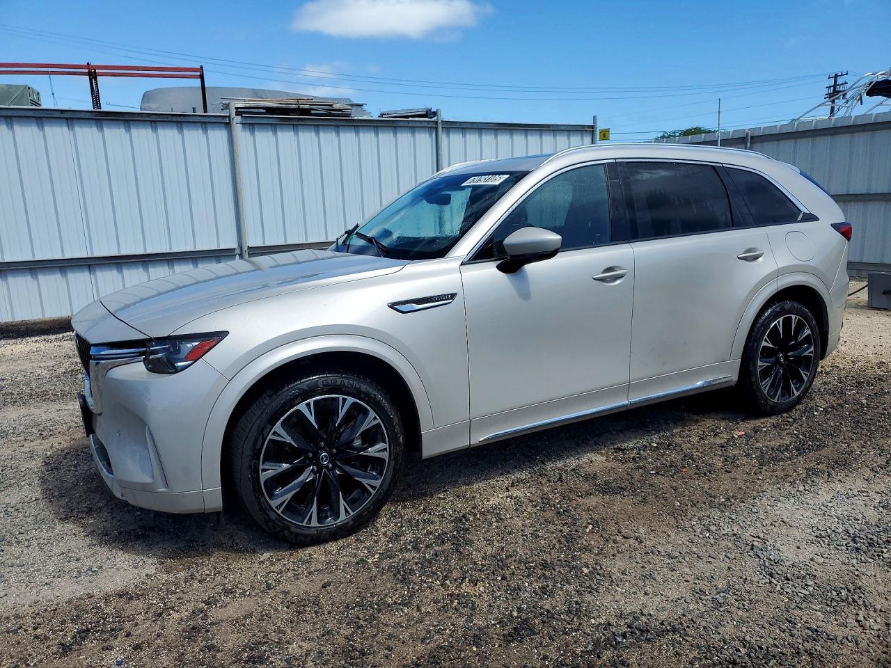 JM3KK1HC6R1141483 · 2024 MAZDA CX-90