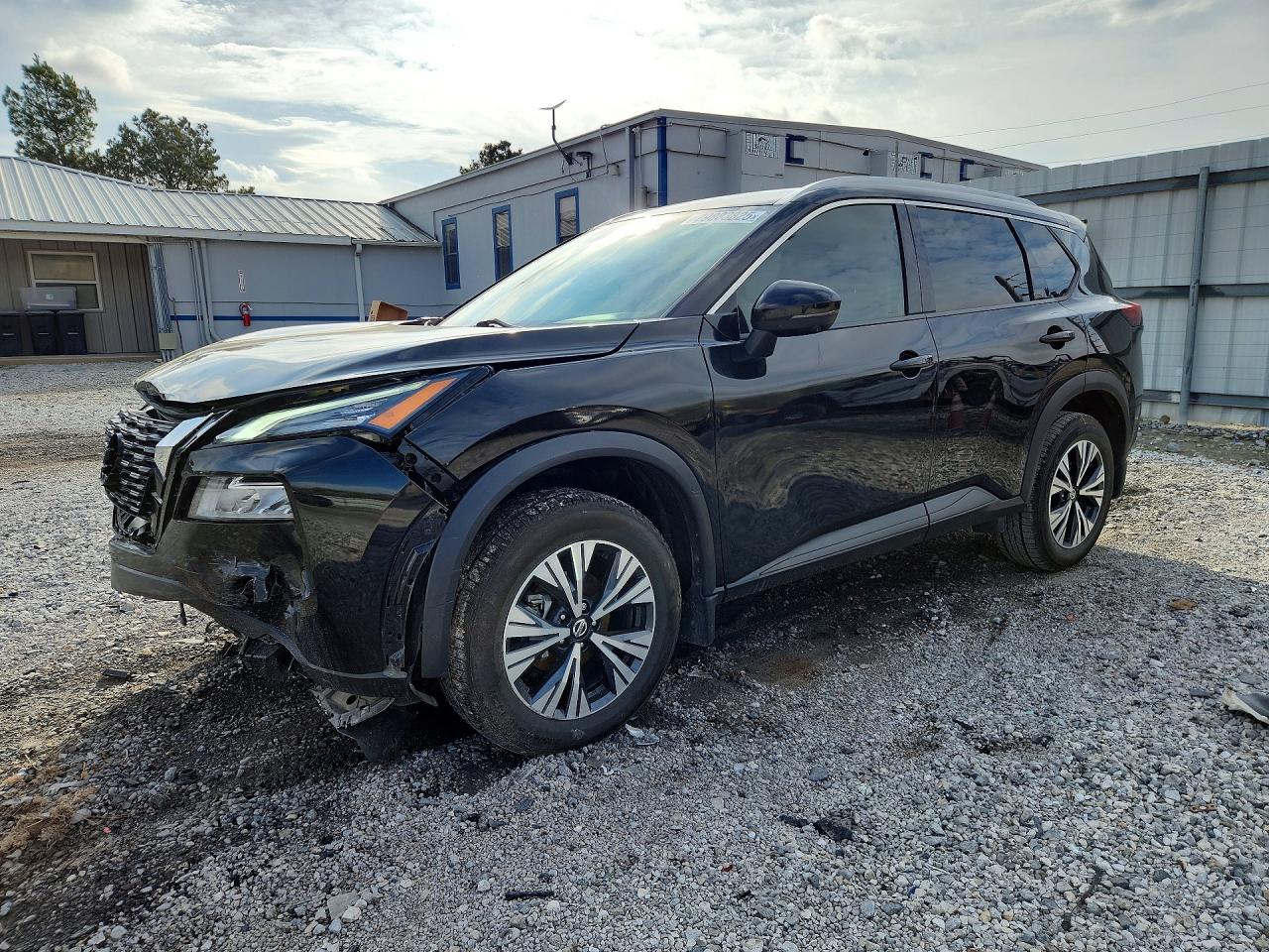 5N1AT3BA7MC689635 · 2021 NISSAN ROGUE